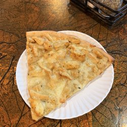 Cafe Gallo - Chicken Francese pizza