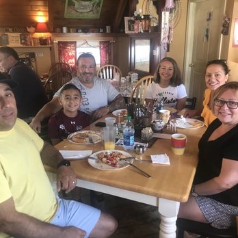 Mama D's Café - Breakfast & Brunch Near Me - Boothbay Harbor, Maine