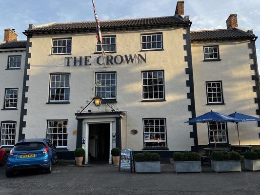 The Crown Hotel by null
