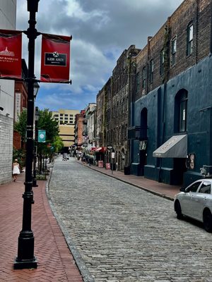 Old Town Trolley Tours of Savannah by null