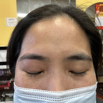 Yunica Threading Salon - Left eye is Before and after is right side eyebrow - Waxing Near Me - Santa Clara, California Yunica Threading Salon - Left eye is Before and after is right side eyebrow - Waxing Near Me - Santa Clara, California