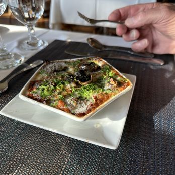 Elk Cove Inn & Spa - Escargots a la Bouguignonne - Wine Bars Near Me - Elk, California Elk Cove Inn & Spa - Escargots a la Bouguignonne - Wine Bars Near Me - Elk, California