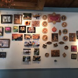 Earth, Wind, and Wire Studio and Rock Shop
