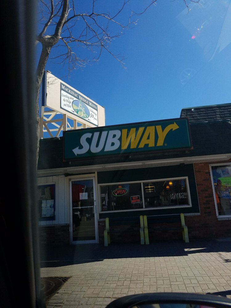 SUBWAY RESTAURANTS Updated August 2024 14 Reviews 222 E Central