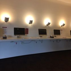 Cecil H Green Library - Public computers