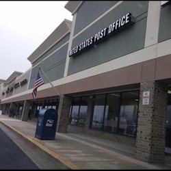 USPS - Perry Hall - Post office is located within a shopping strip