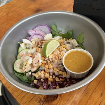 Yodelin - Thai peanut bowl with salmon, basil, spinach, daikon and cucumber - Seafood Near Me - Leavenworth, Washington