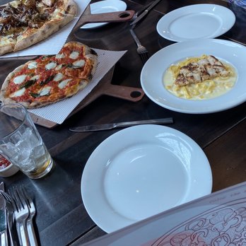 Bigalora - Margherita pizza/Brussels sprout on top! Chicken fettuccine Alfredo - Pizza Near Me - Royal Oak, Michigan Bigalora - Margherita pizza/Brussels sprout on top! Chicken fettuccine Alfredo - Pizza Near Me - Royal Oak, Michigan
