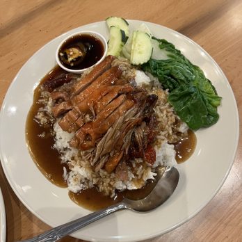 Little Plearn Thai Kitchen - Roasted Duck Over Rice - Thai Near Me - Berkeley, California Little Plearn Thai Kitchen - Roasted Duck Over Rice - Thai Near Me - Berkeley, California