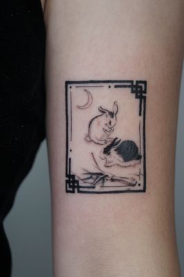 Fineline tattoos - Our artists are trained to do tattoos big and small. Fineline tattoos are one of our specialties. Reach out today to book your appointment.