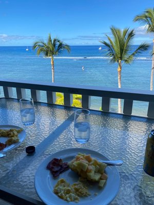 Lahaina Shores Beach Resort by null