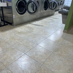 MI EZ Laundromat