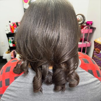 Michele Brou Hair - Silk press - Hair Stylists Near Me - Pittsfield, Massachusetts Michele Brou Hair - Silk press - Hair Stylists Near Me - Pittsfield, Massachusetts