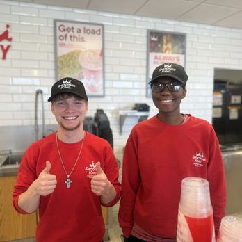 Smoothie King - Kaden and Skye are so helpful, very nice and have great customer service - Juice Bars & Smoothies Near Me - Ft. Campbell, Kentucky