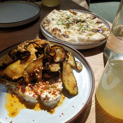 Erst - Courgettes and curds, flat bread, lime cordial