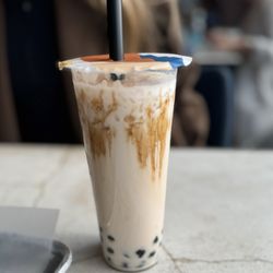 Steam Boys - Oolong milk tea 50% sweet with boba