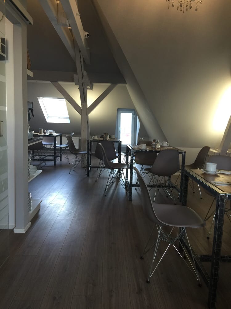 Hotel 44 Request Information Hotels Moselstr 44 Bahnhofsviertel Frankfurt Am Main Hessen Germany Phone Number Yelp