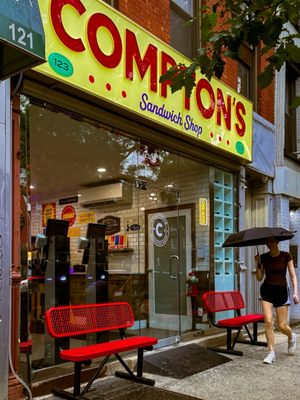 COMPTON'S by null
