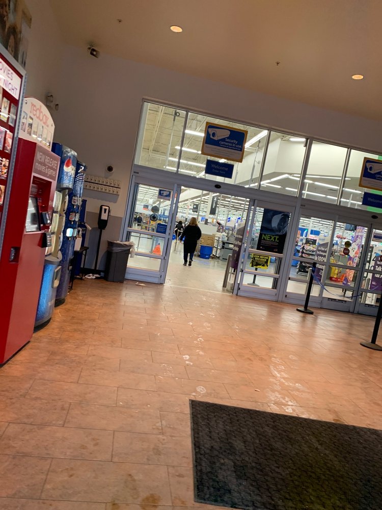 WALMART SUPERCENTER Updated August 2024 16 Photos & 28 Reviews