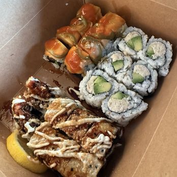 Tane Vegan Izakaya - Point Reyes (GF) and Pacifica (GF) California Roll (GF)California - Vegan Near Me - Berkeley, California