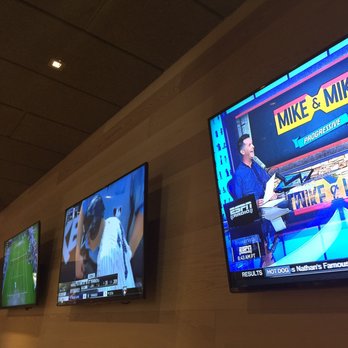 Doc B's Restaurant + Bar - Ahhh. Sports TV. - New American Near Me - Chicago, Illinois Doc B's Restaurant + Bar - Ahhh. Sports TV. - New American Near Me - Chicago, Illinois