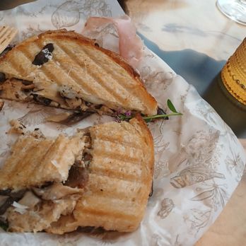 Rockbound Cellars - Yummy mushroom panini - Wine Tasting Room Near Me - Paso Robles, California