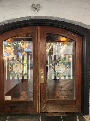 The White Rabbit Cocktail Parlour-Speakeasy, Restaurant, Bar by null