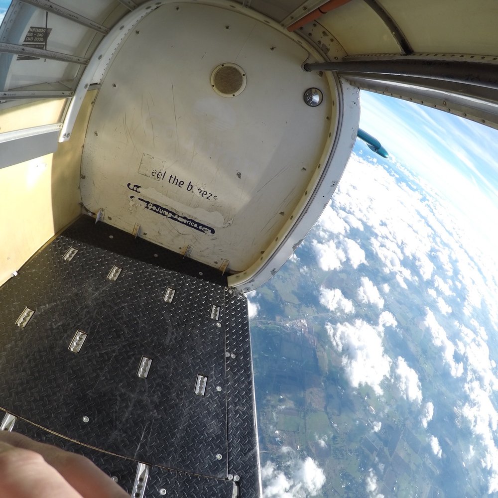 Pacific Northwest Skydiving Center - Skydiving Near Me - Mulino, Oregon