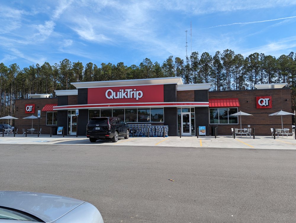 QUIKTRIP 2910 Little Neck Rd, Bloomingdale, Gas Stations