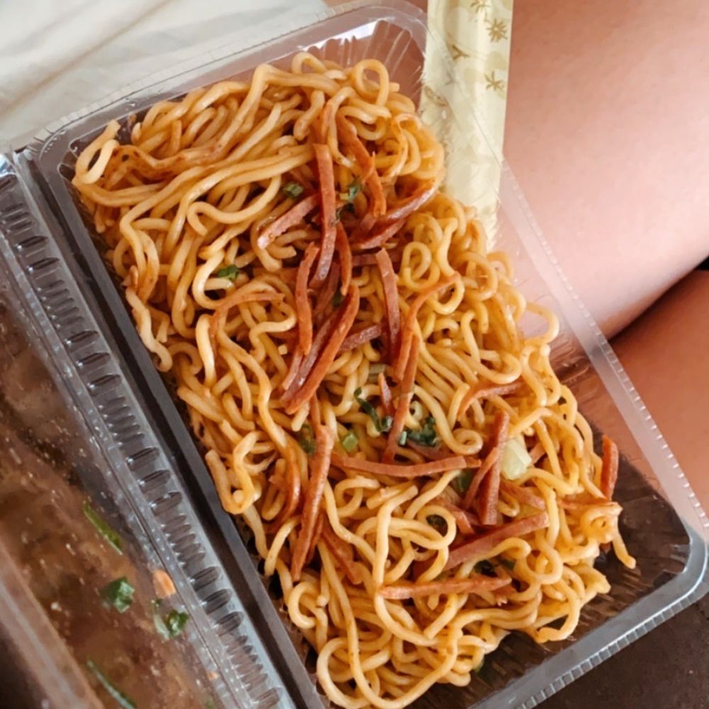 Got'z Grindz - Garlic Fried Saimin - Japanese Near Me - Kaneohe, Hawaii