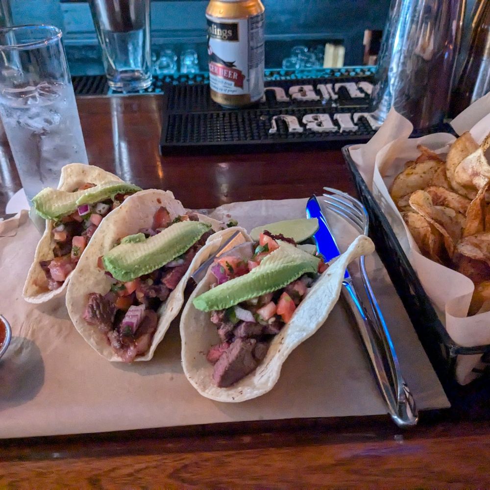 Arch City Tavern - Ribeye tacos and homemade chips - New American Near Me - Columbus, Ohio Arch City Tavern - Ribeye tacos and homemade chips - New American Near Me - Columbus, Ohio