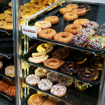 Winchell's Donut House - Donuts Near Me - Salinas, California