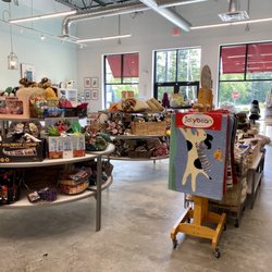 Wishbones Pet Boutique, Barkery & Spa