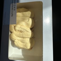 Crème brûlée croffle Crème brûlée croffle
