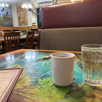 The In Place - American Near Me - Forks, Washington