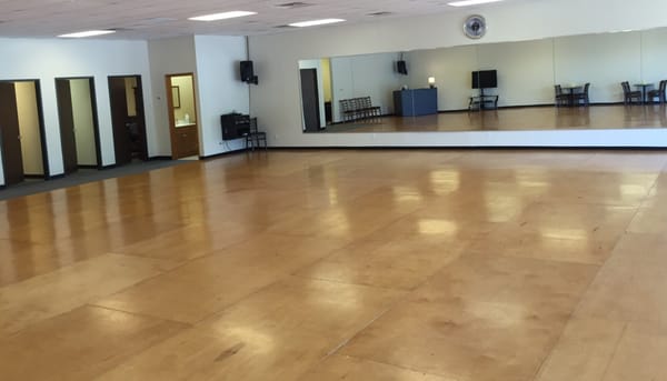 Dance Studio 105
