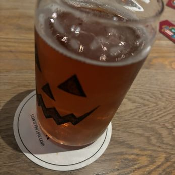 Lamplighter Brewing Broadway - David S Pumpkins - Breweries Near Me - Cambridge, Massachusetts