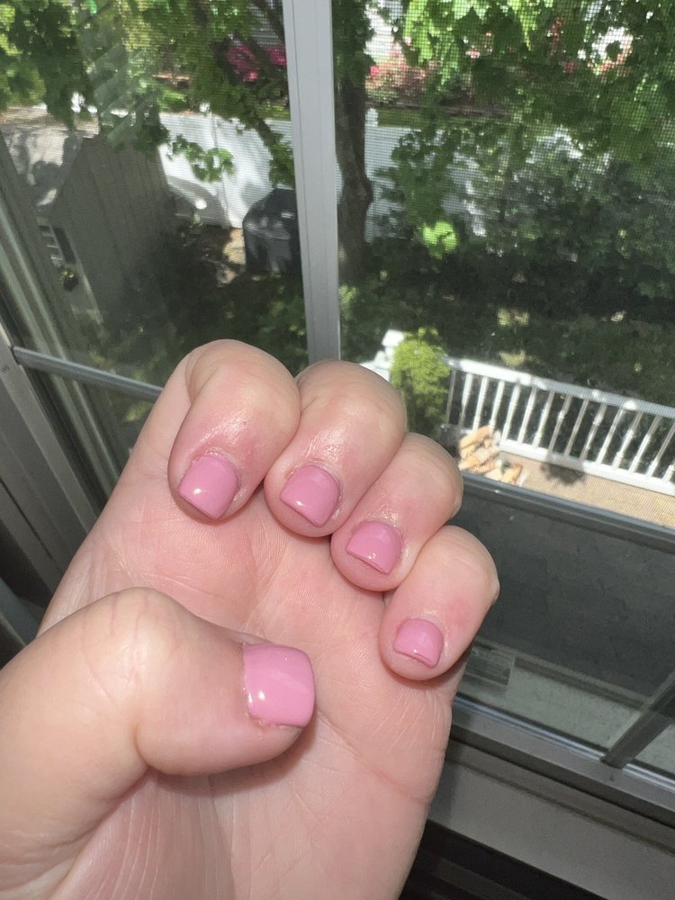 Pinky's Nails 3 Logo