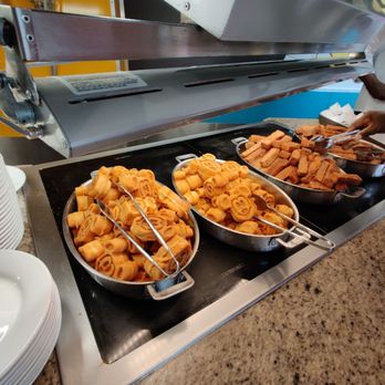 Chef Mickey's - American Near Me - Lake Buena Vista, Florida