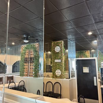 BrunchBox - Decor - Pizza Near Me - Sayreville, New Jersey
