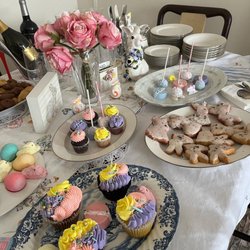 Pretty Lil Sweets - Pastel colored cupcakes Easter cake pops
