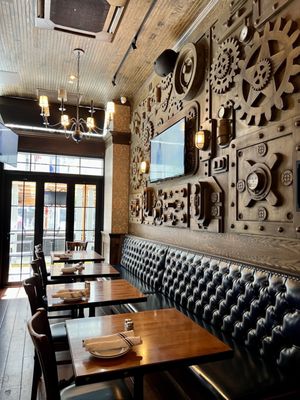 Crompton Ale House by null