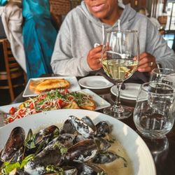 Volare Bistro