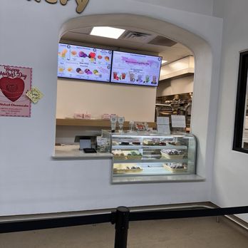 Chaton Bakery - Bakeries Near Me - Aurora, Colorado