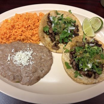 El Arroyito Mexican Restaurant - Taco lunch special - Mexican Near Me - Westmont, Illinois El Arroyito Mexican Restaurant - Taco lunch special - Mexican Near Me - Westmont, Illinois