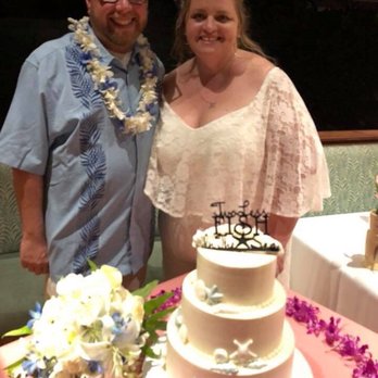 Kona Sweets Bakeshop - Bakeries Near Me - Kealakekua, Hawaii
