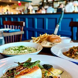 The Archer - Wreckfish, purée, burger, beef stroganoff