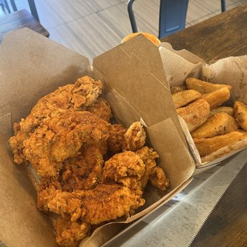 Fried Chicken House - Chicken tenders deal and Potato Wedges - Fast Food Near Me - San Diego, California Fried Chicken House - Chicken tenders deal and Potato Wedges - Fast Food Near Me - San Diego, California
