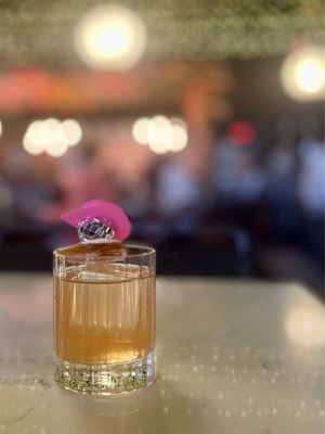 Hawkeye & Huckleberry Lounge by null