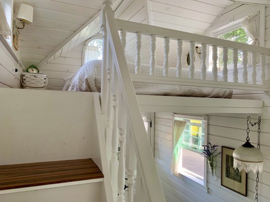 Tiny Digs Hotel of Tiny Houses Portland by null